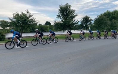 Le Critérium de vélo de Montmagny : une course enlevante pour les amateur(rice)s de cyclisme